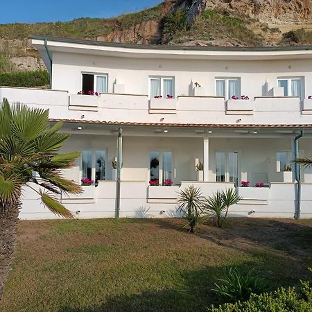 Borgo Di Riaci Beach Resort サンタ・ドメーニカ エクステリア 写真
