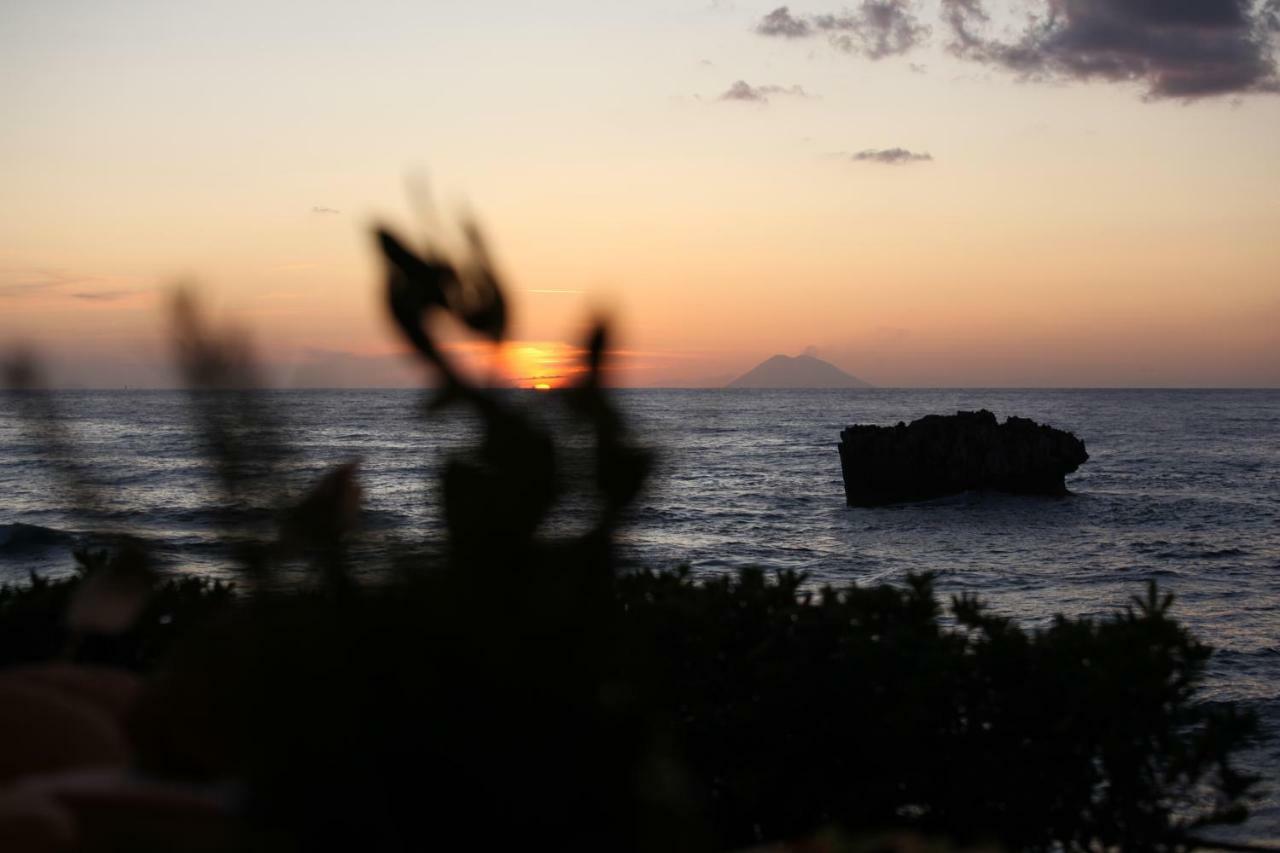 Borgo Di Riaci Beach Resort サンタ・ドメーニカ エクステリア 写真