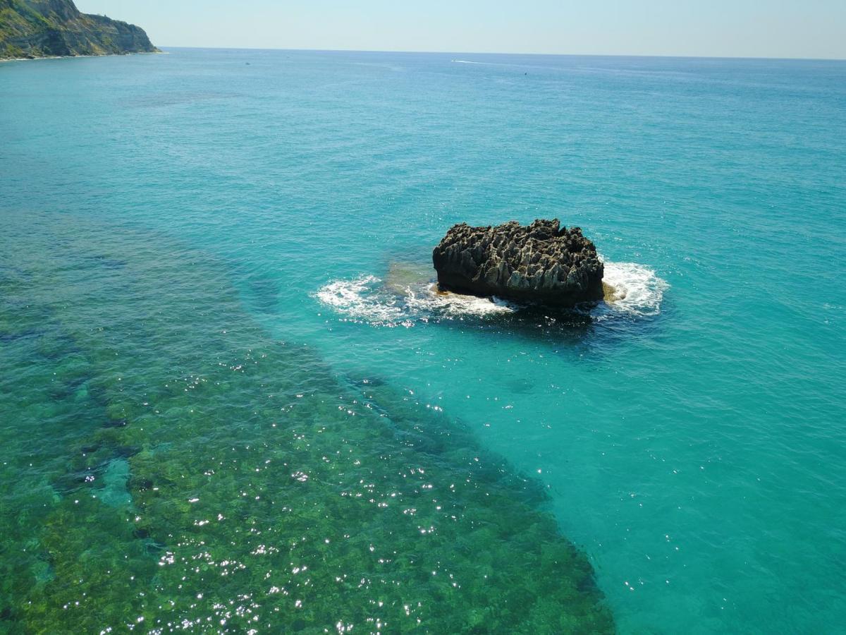 Borgo Di Riaci Beach Resort サンタ・ドメーニカ エクステリア 写真
