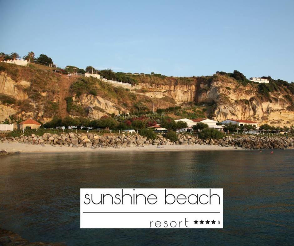 Borgo Di Riaci Beach Resort サンタ・ドメーニカ エクステリア 写真